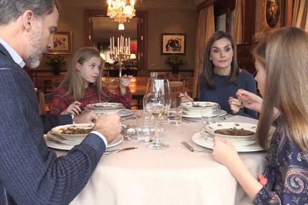 Felipe Letizia Leonor Sofia llenties casareal Felipe Letizia Leonor Sofia llenties casareal