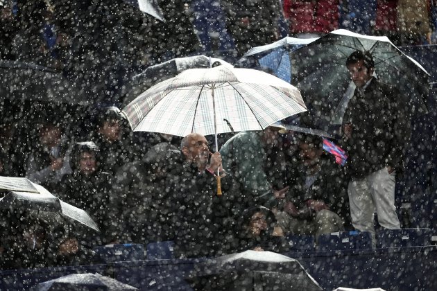 Lluvia en Open Banc Sabadell EFE Lluvia en Open Banc Sabadell EFE