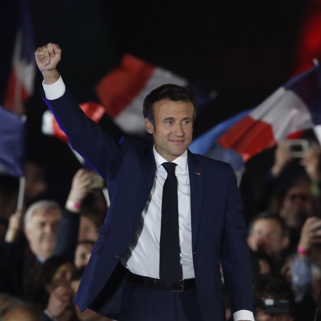 Macron derrota l'extrema dreta de Le Pen