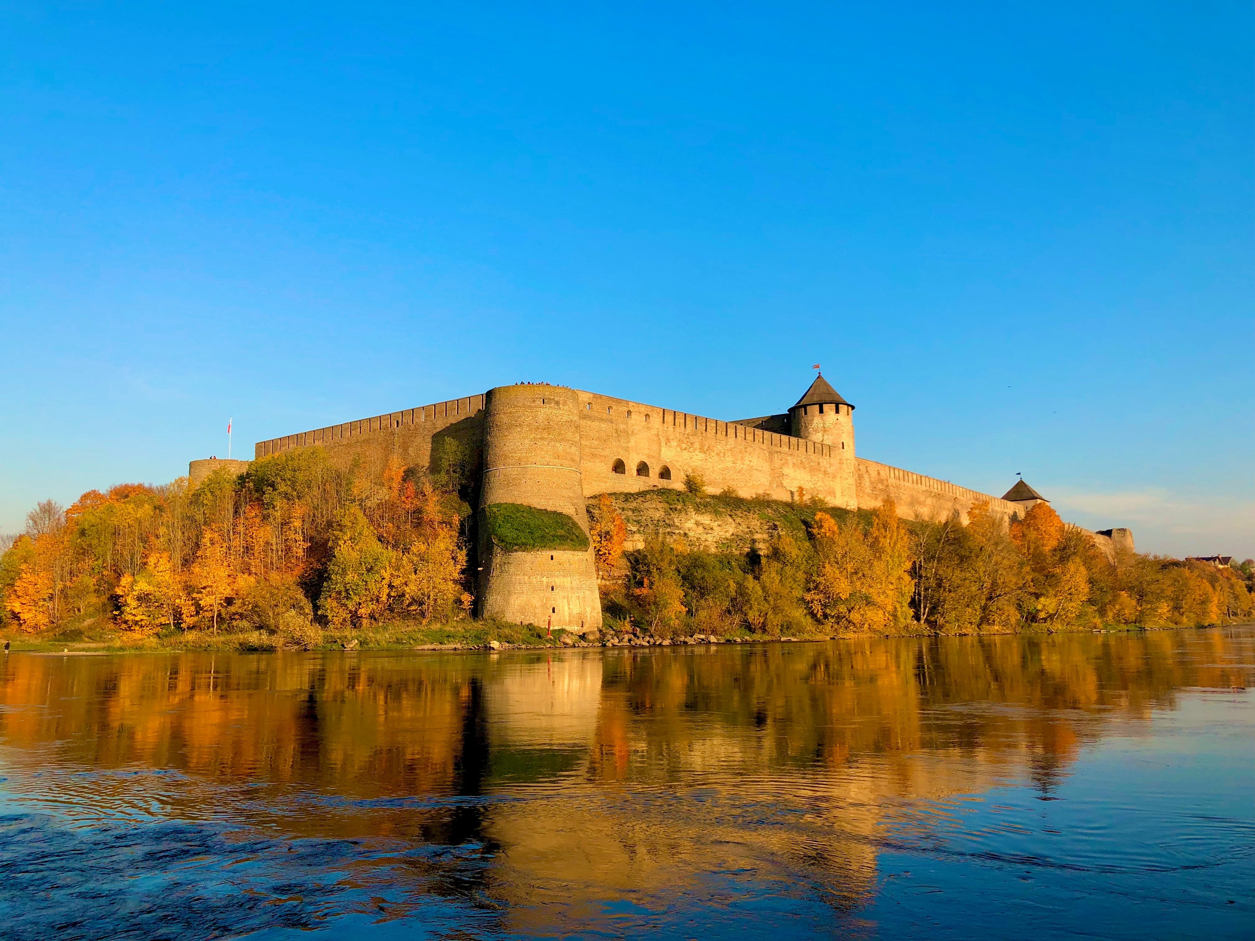 Narva: com ha canviat la vida a l'última ciutat d'Estònia que fa frontera amb Rússia