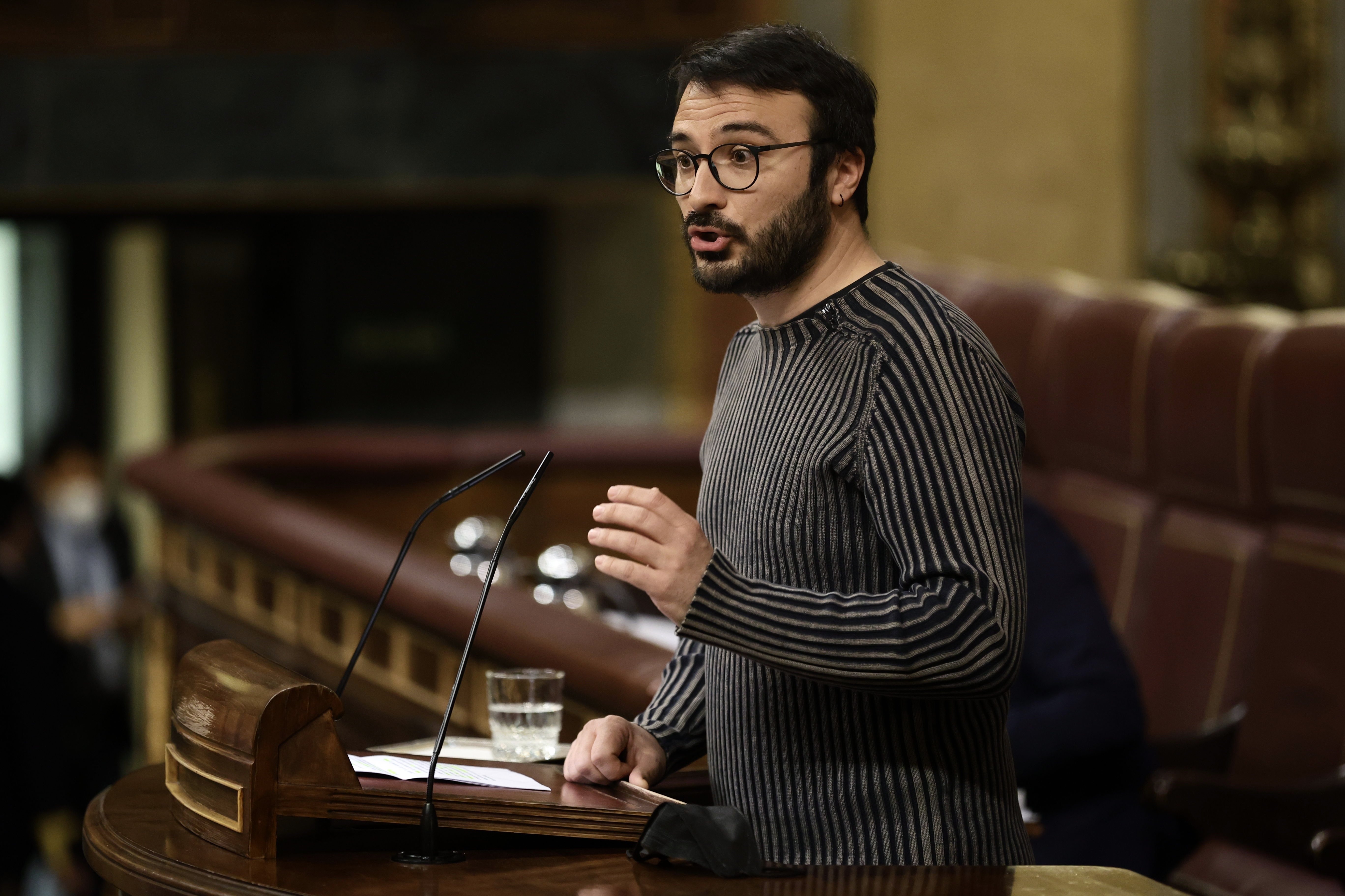 Batet retira la paraula a Botran per intervenir en català al Congrés
