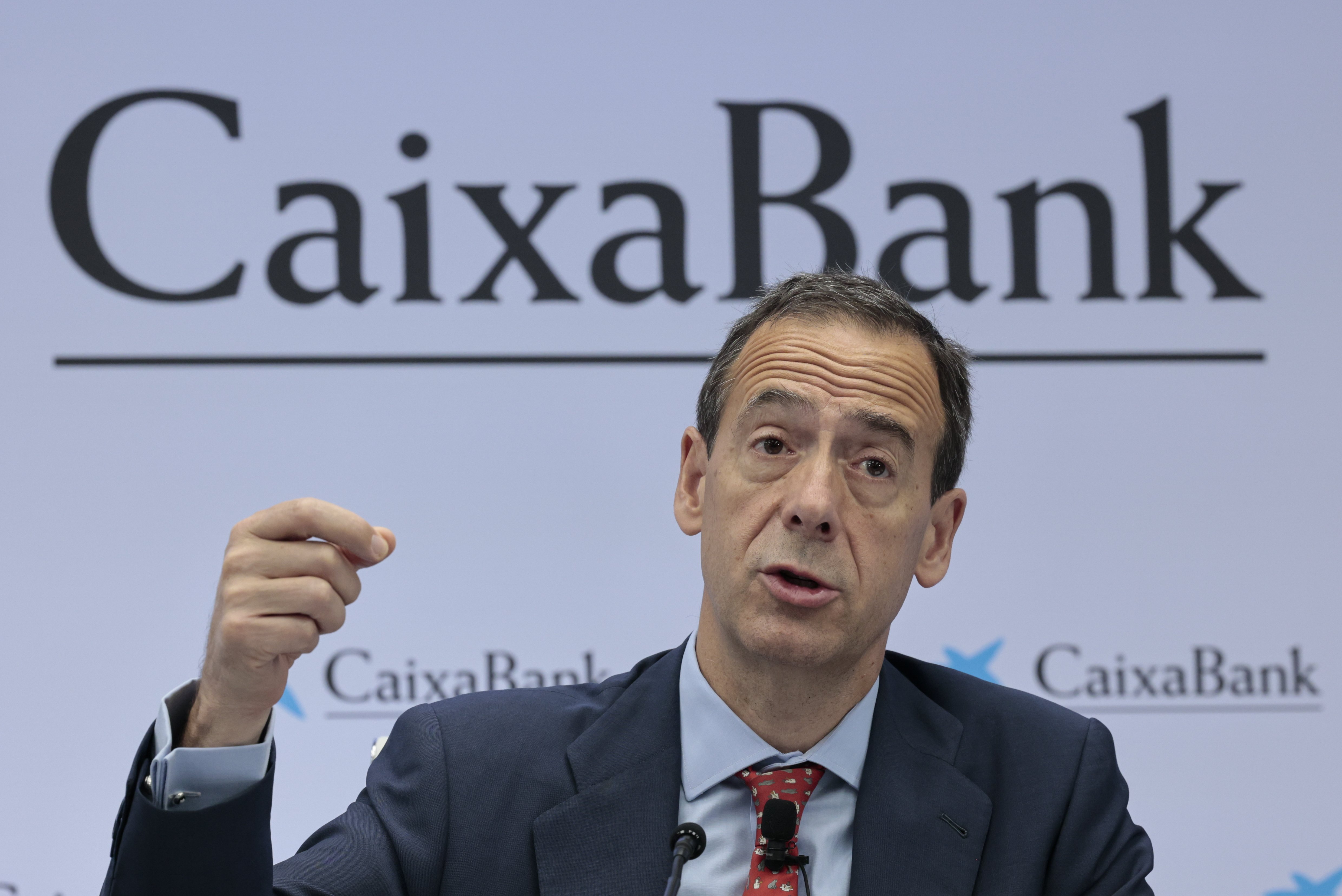 CaixaBank gana 707 millones en el primer año de la fusión con Bankia