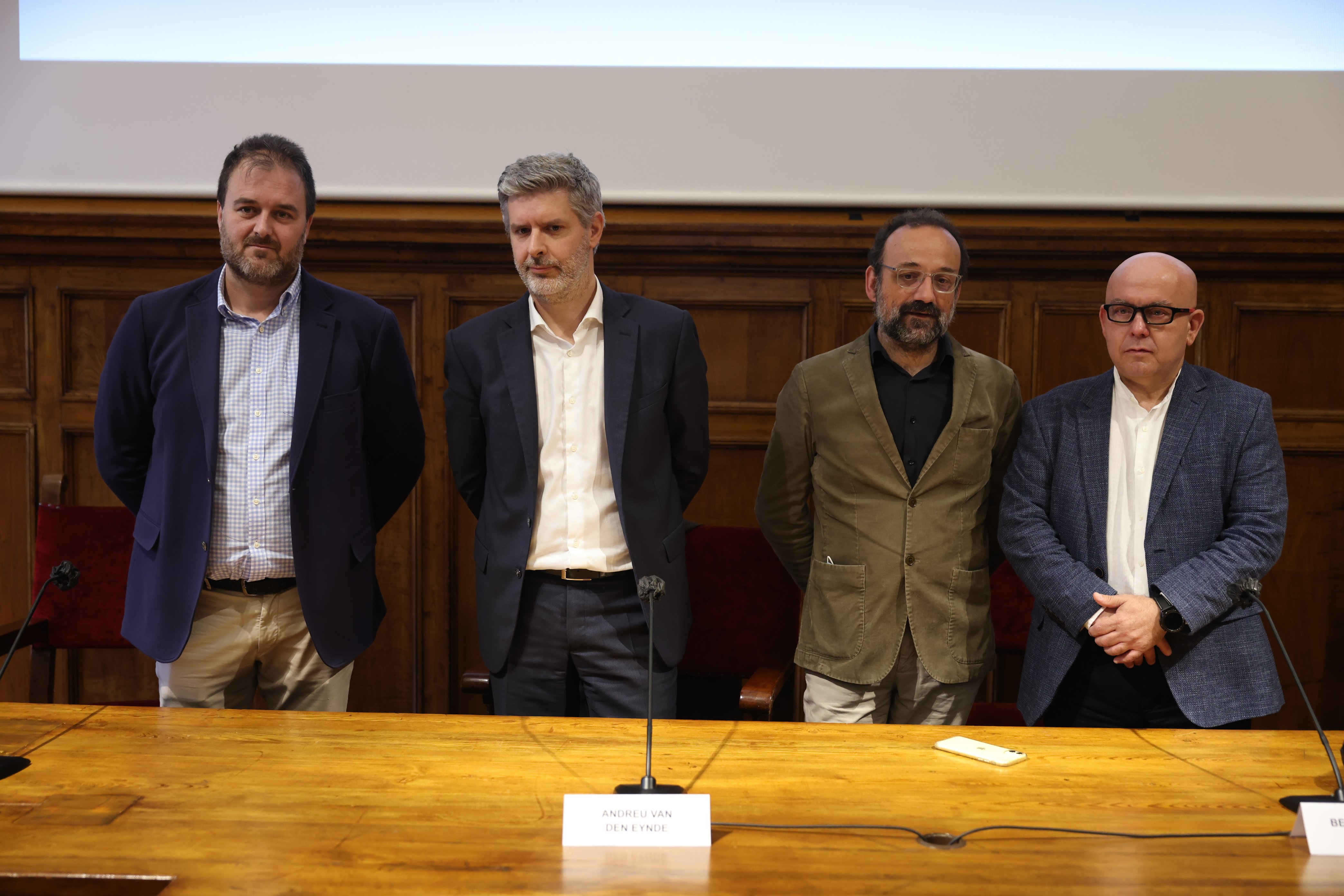 CatalanGate a la UB Gonzalo Boyé Benet Salelles, Andreu Van der Eynde, Antonio Abat i Ninet - Foto: Sergi Alcàzar