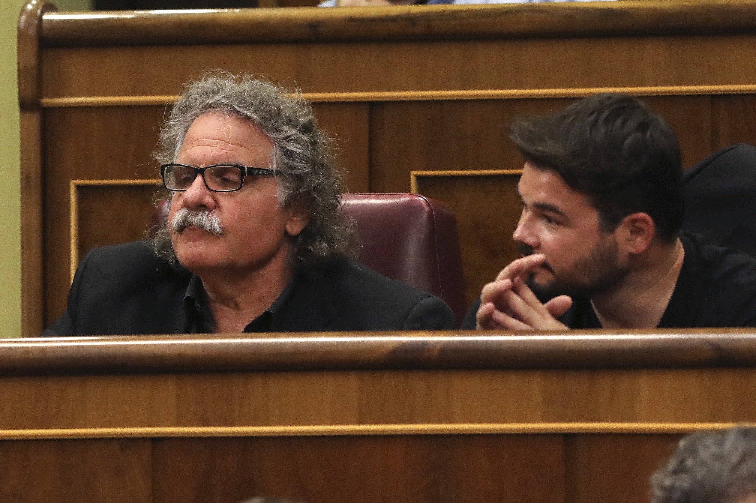 Rufián emula Gerard Piqué