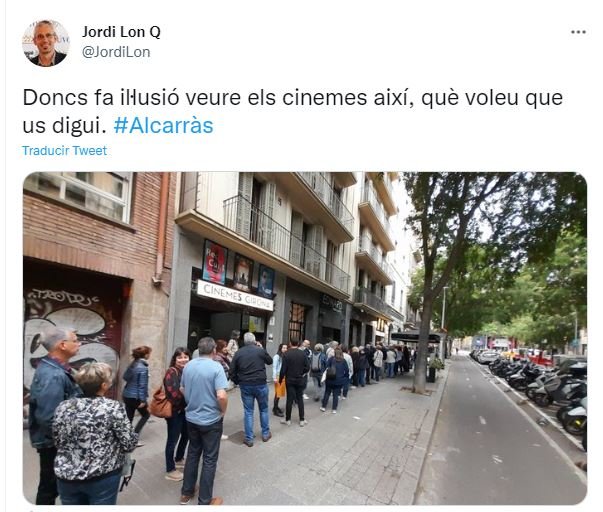 Puilada cua cinemes Girona barri Gràcia Alcarràs @JordiLon Puilada cua cinemes Girona barri Gràcia Alcarràs @JordiLon
