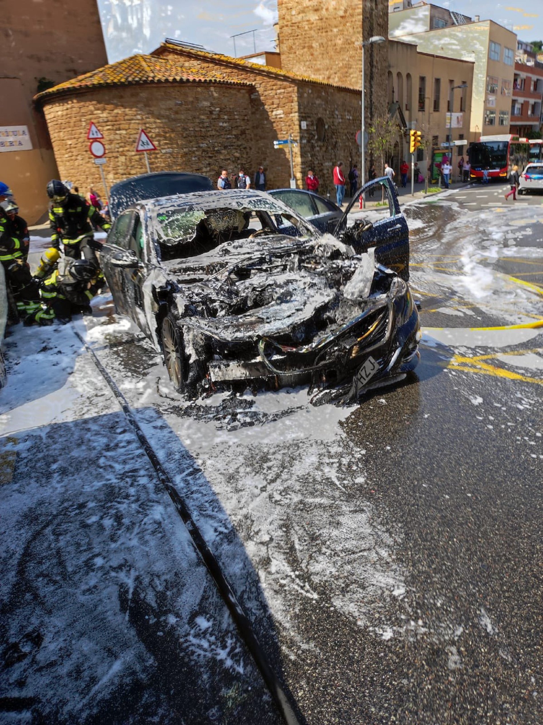 Los Mossos desmienten a Josep Bou y dicen que el incendio de su coche fue fortuito