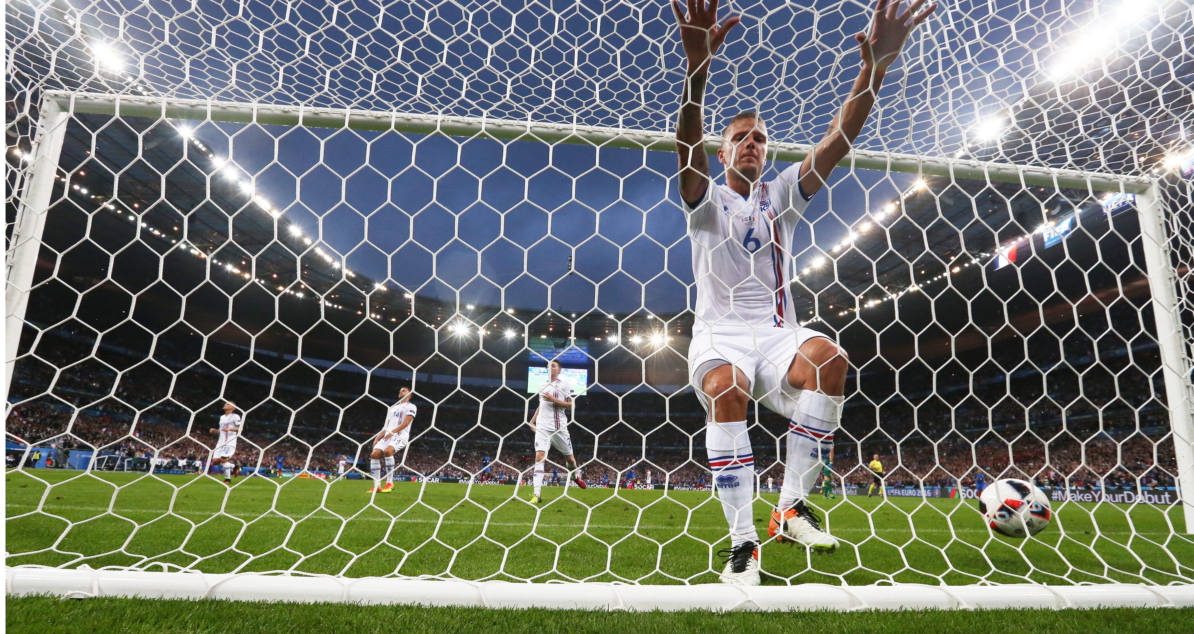 Islandia despierta del sueño francés (5-2)