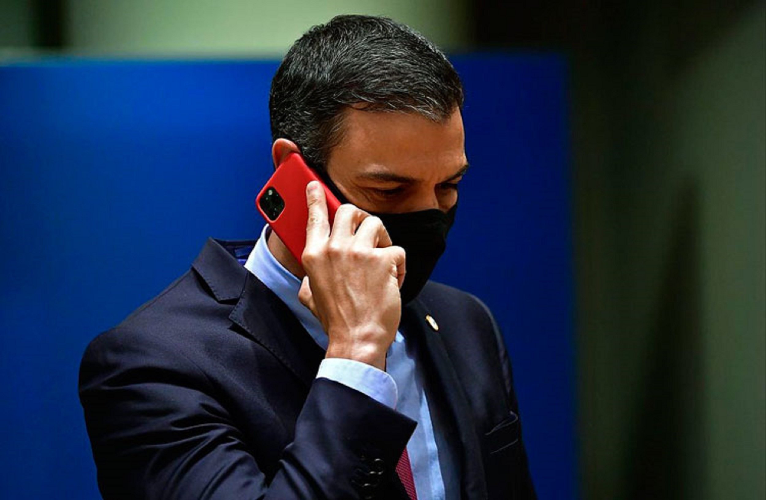 El mòbil de Pedro Sánchez, un telèfon de seguretat fabricat pel CNI