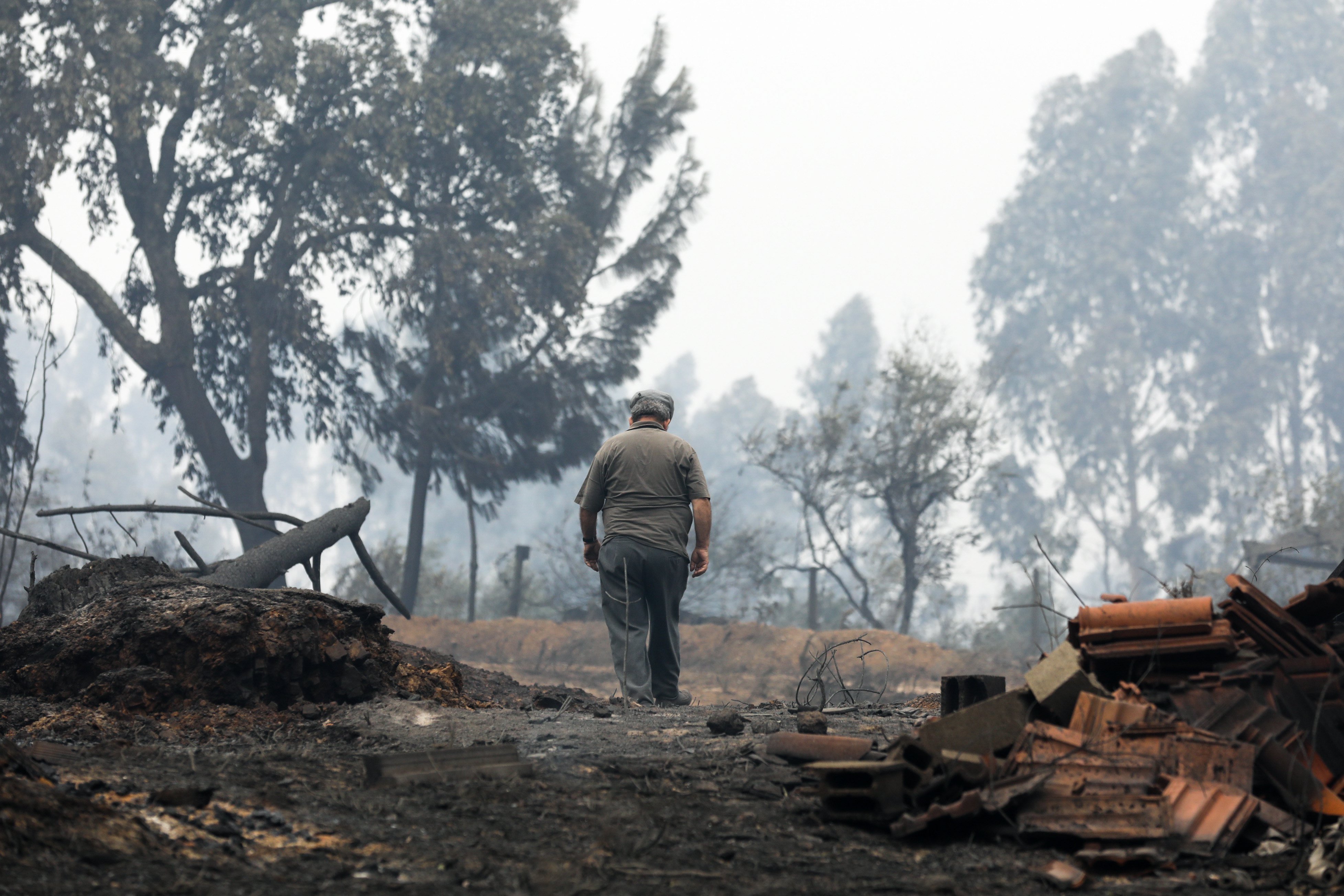 Pugen a 64 els morts per l'incendi que continua actiu a Portugal