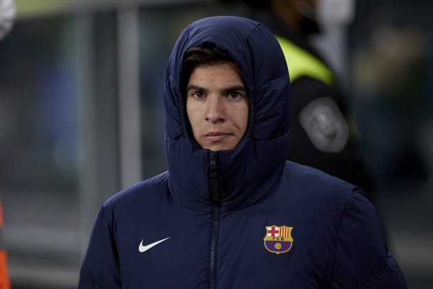 Riqui Puig caputxa pluja Barca EuropaPress