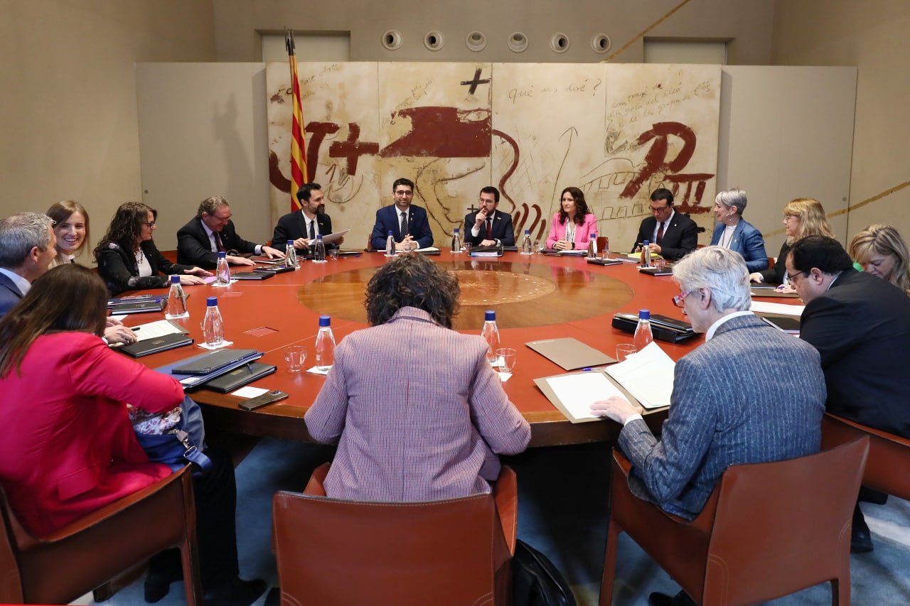CatalanGate | El Govern mantiene la presión y exige una reunión Sánchez-Aragonès