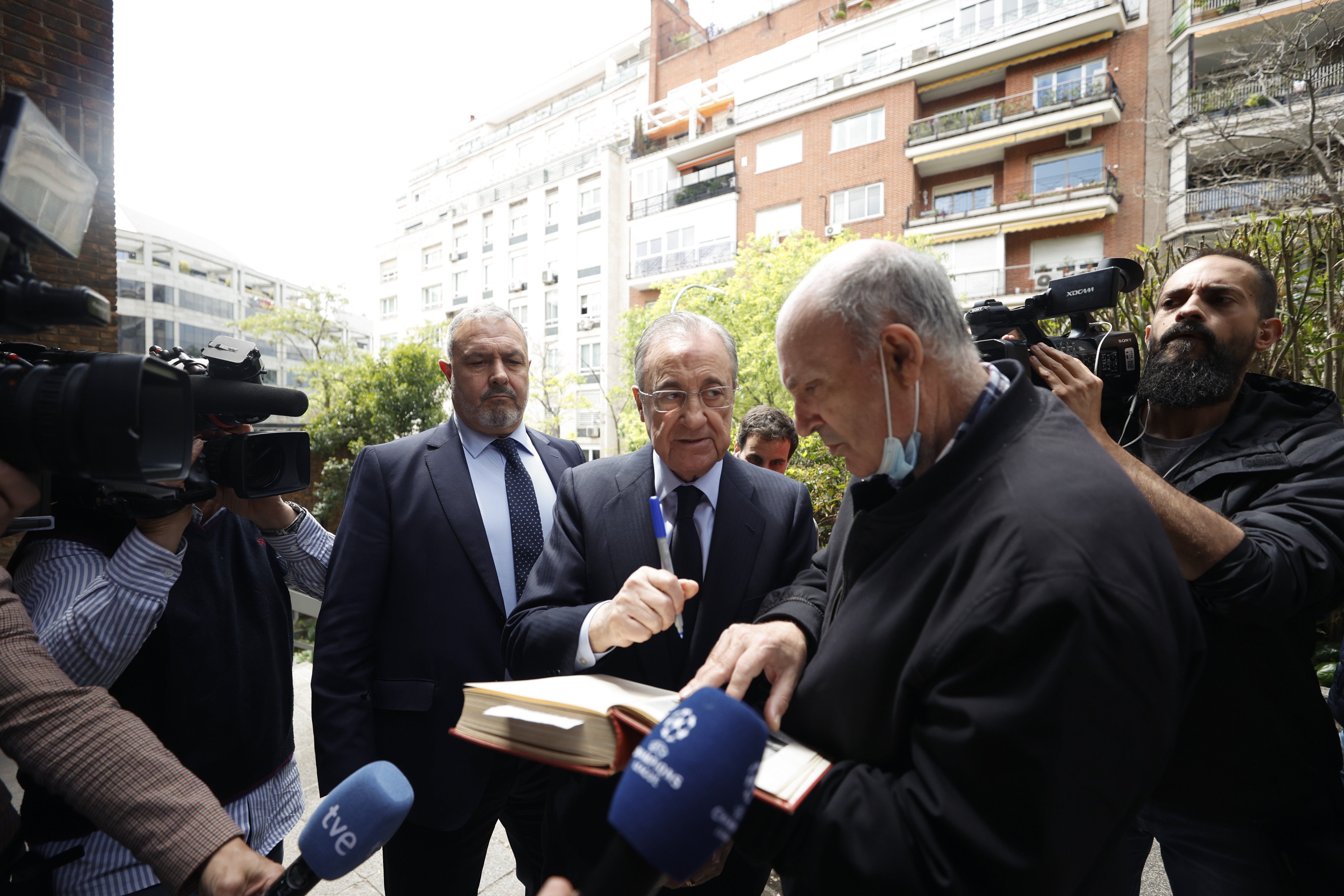 Si Florentino Pérez no arriba a un acord està disposat a perpetrar la traïció més gran al Reial Madrid