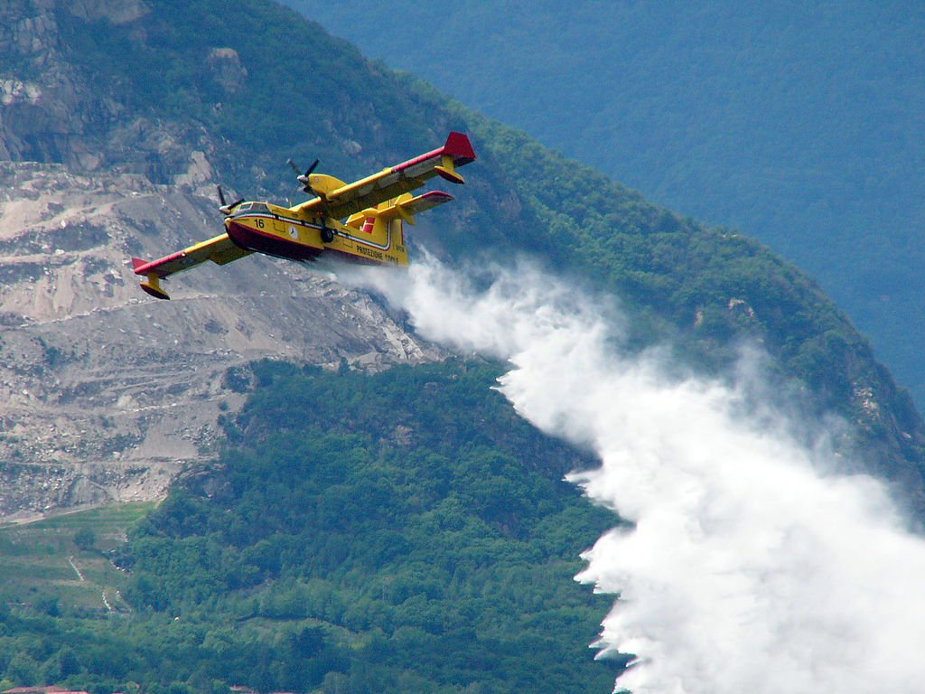 El gobierno portugués desmiente que un avión que combatía el incendio se haya estrellado