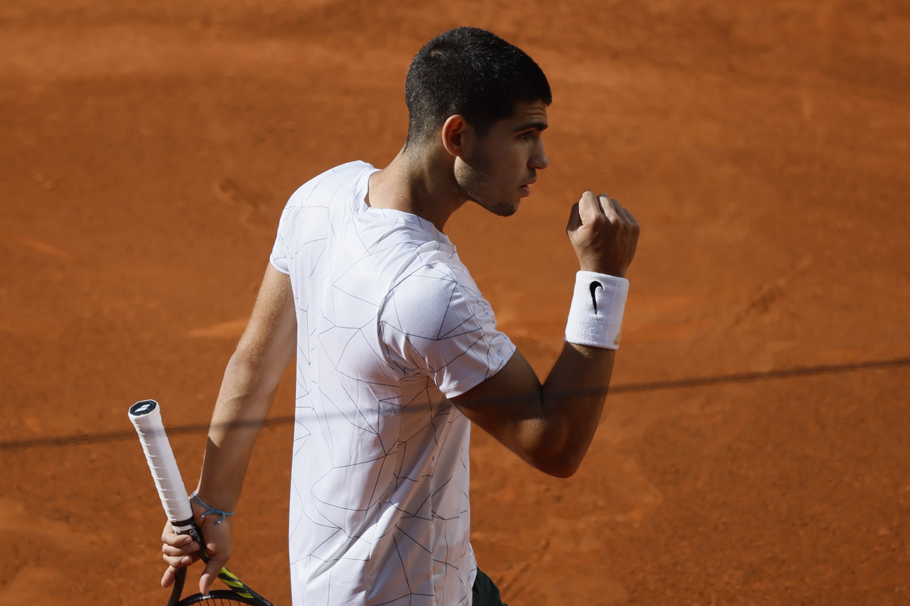 Històrica victòria de Carlos Alcaraz sobre Rafa Nadal al Mutua Madrid Open: comença la transició