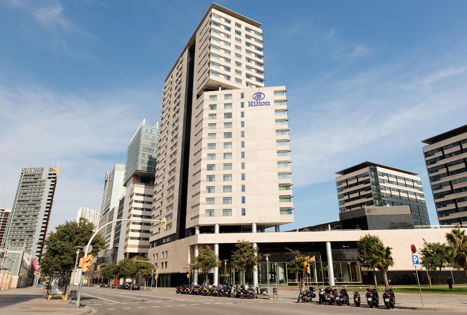 Iberdrola Inmobiliaria vende el 55% del Hilton Diagonal Mar por 80 millones