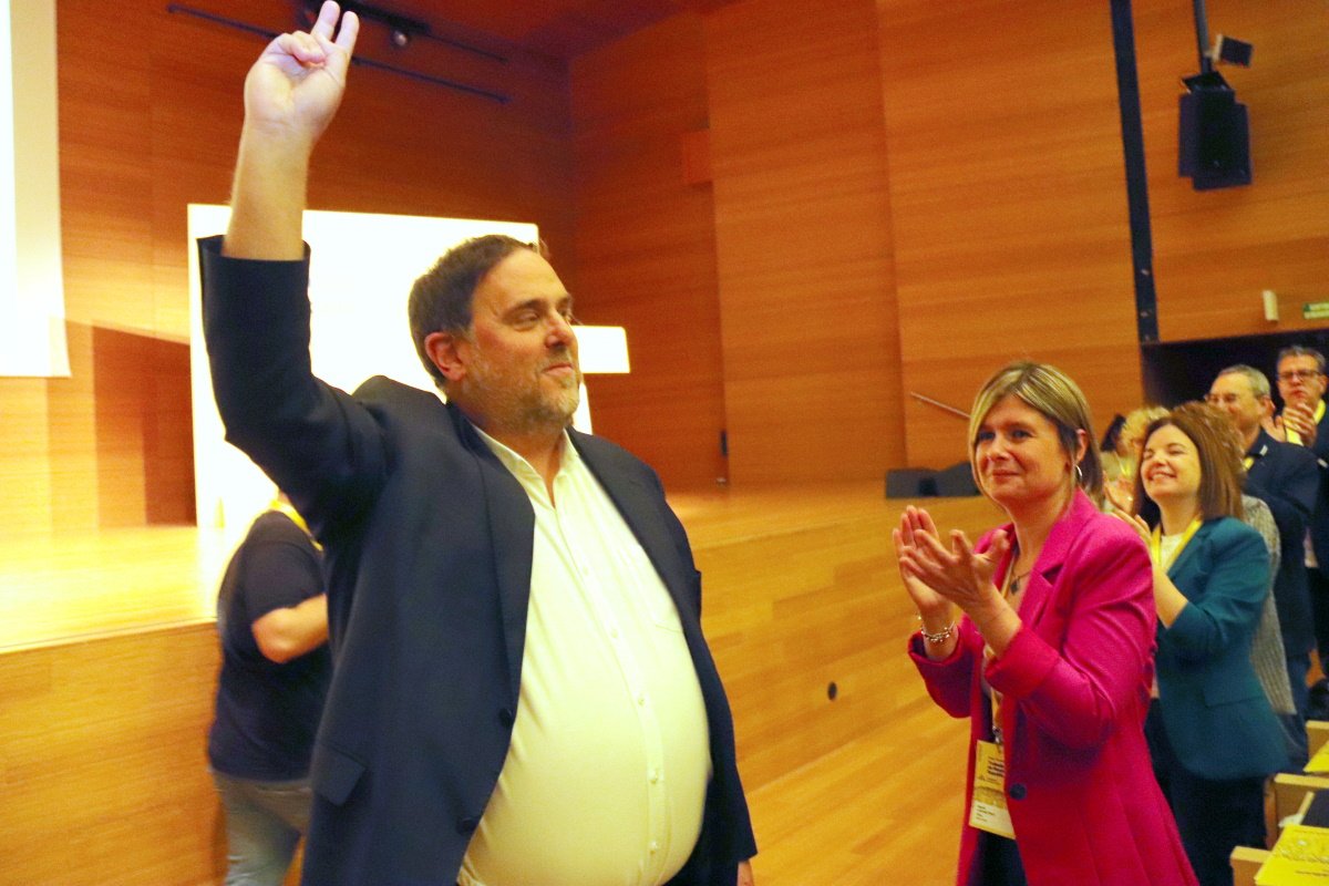 Junqueras: "Nos espían mucho, pero urnas no pillaron ni una"