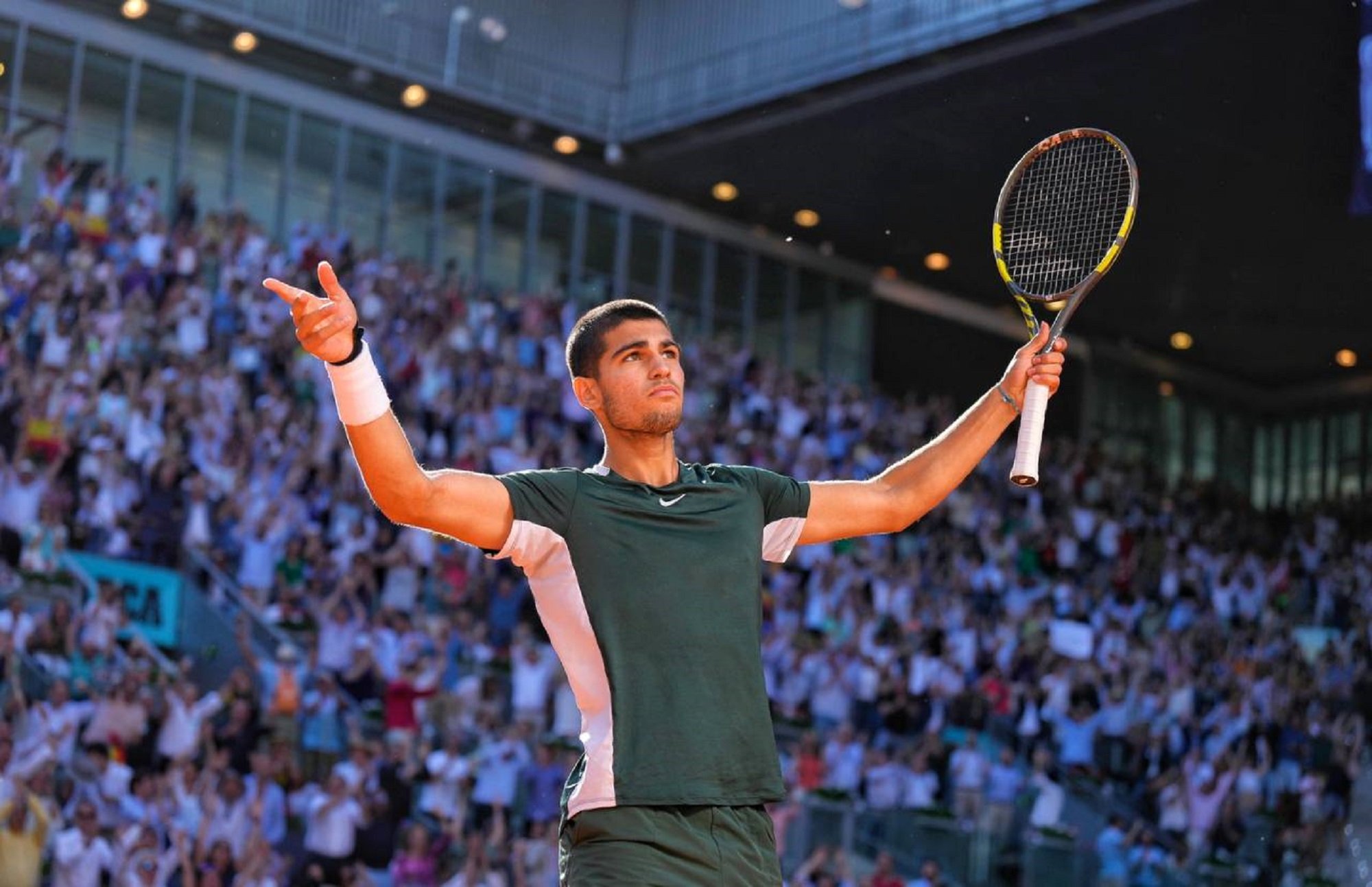 Carlos Alcaraz se gradúa contra Djokovic y jugará la final del Mutua Madrid Open