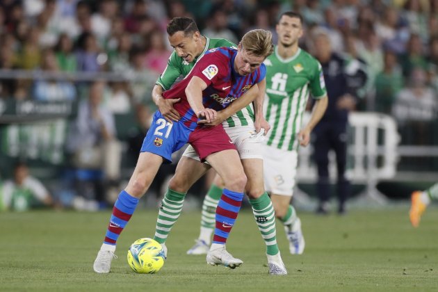 Frenkie de Jong Guardado Betis Barca EFE Frenkie de Jong Guardado Betis Barca EFE