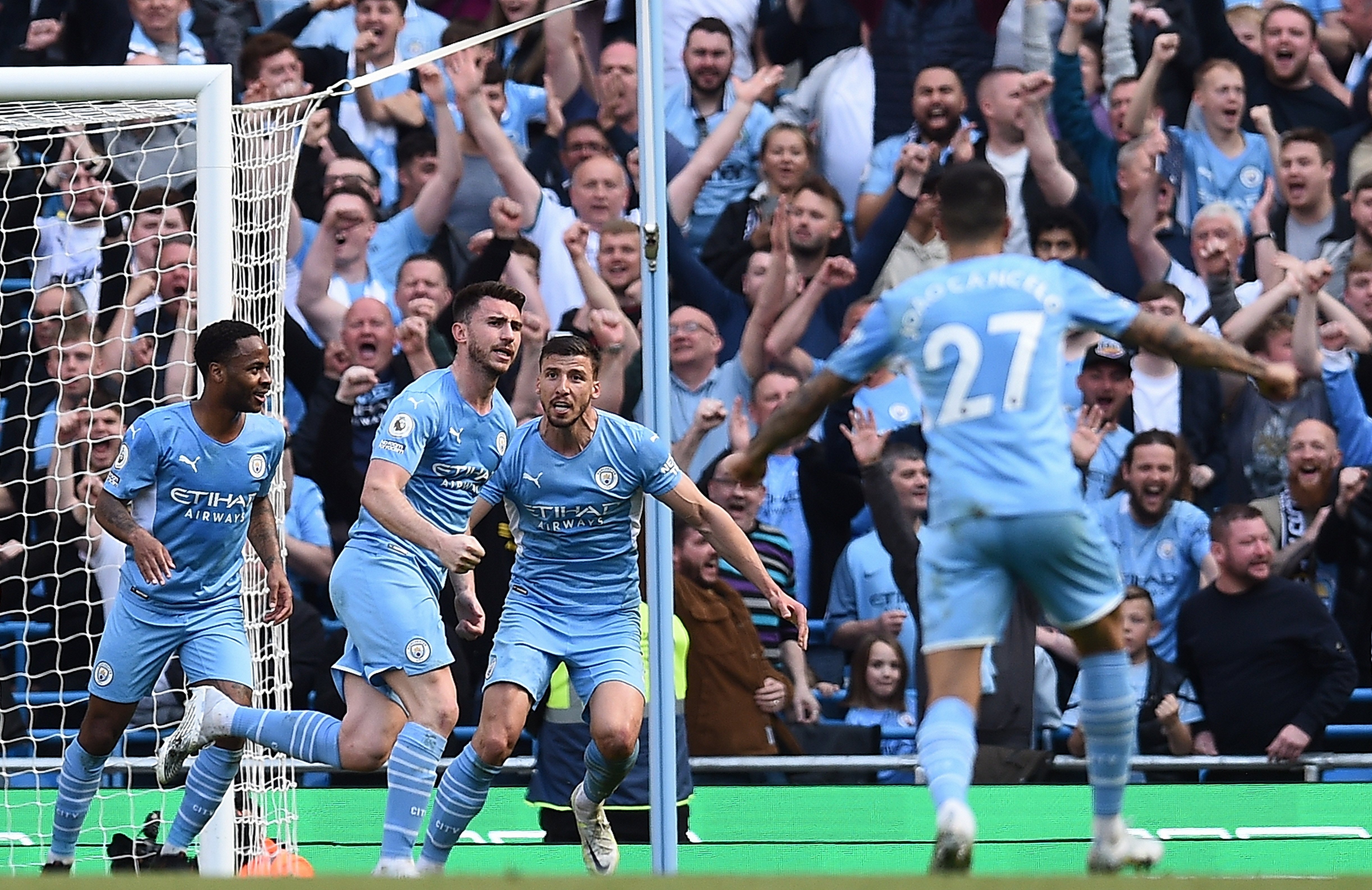 El Manchester City de Pep Guardiola está más cerca del título de liga (5-0)