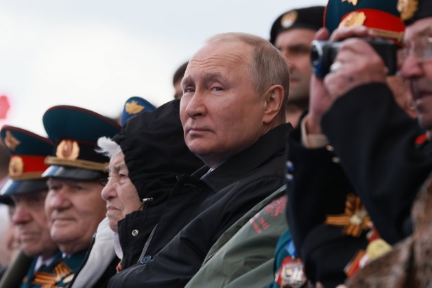 president rus, Vladimir Putin, assisteix a la desfilada militar del Dia de la Victòria a la Plaça Roja de Moscou, Rússia - Foto: Mikhail Metzel / Efe president rus, Vladimir Putin, assisteix a la desfilada militar del Dia de la Victòria a la Plaça Roja de Moscou, Rússia - Foto: Mikhail Metzel / Efe