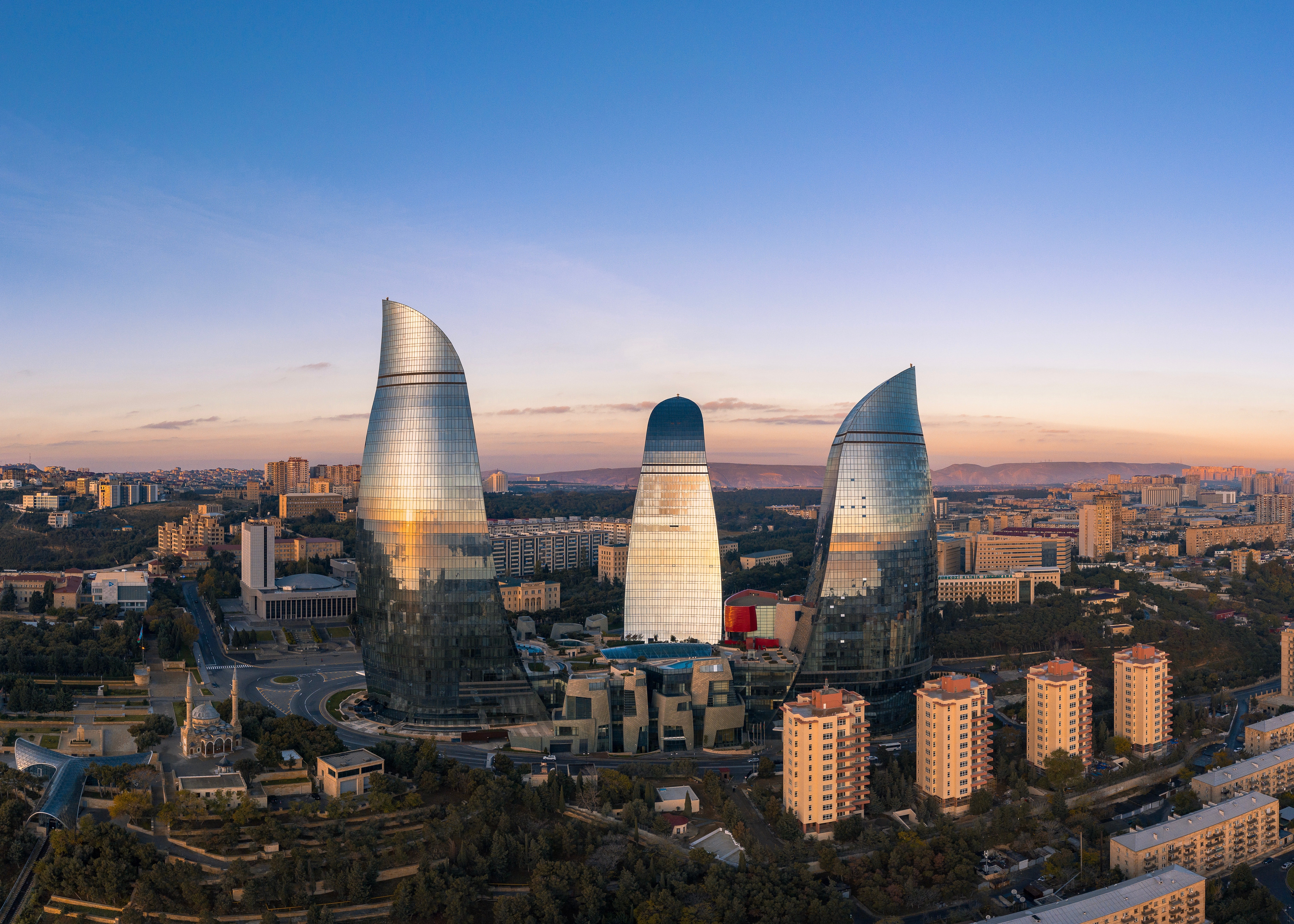 El sureste de Europa mira hacia Azerbaiyán para sustituir el gas ruso