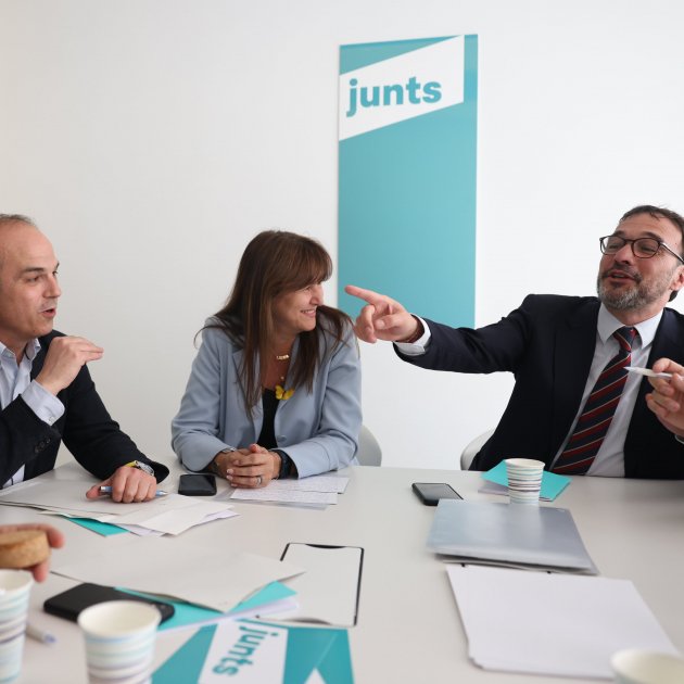 Junts reunión, Laura Borràs, Turull, Josep Rius i Alcaraz, Francesc de Dalmases i Thió - Foto Sergi Alcàzar