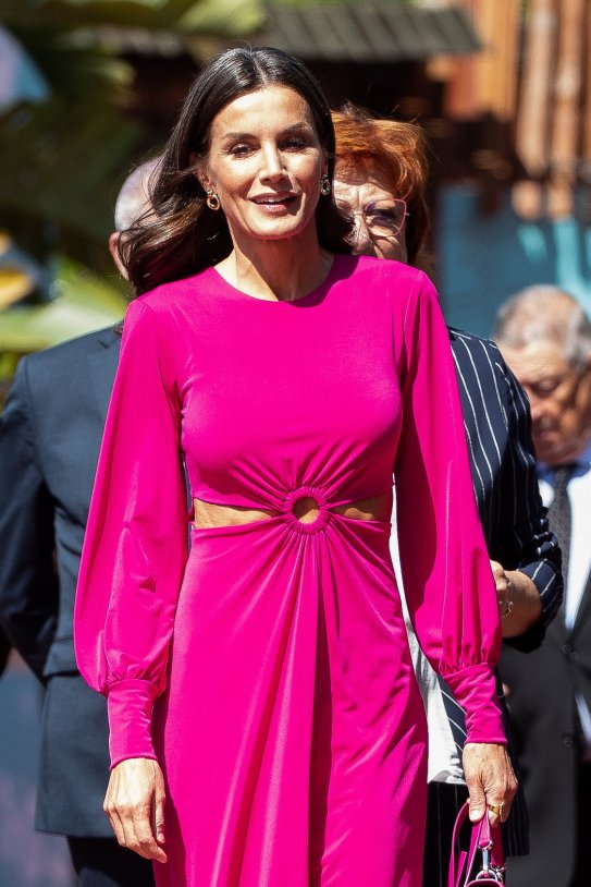 Letizia rocía aberturas GTRES Letizia rocía aberturas GTRES