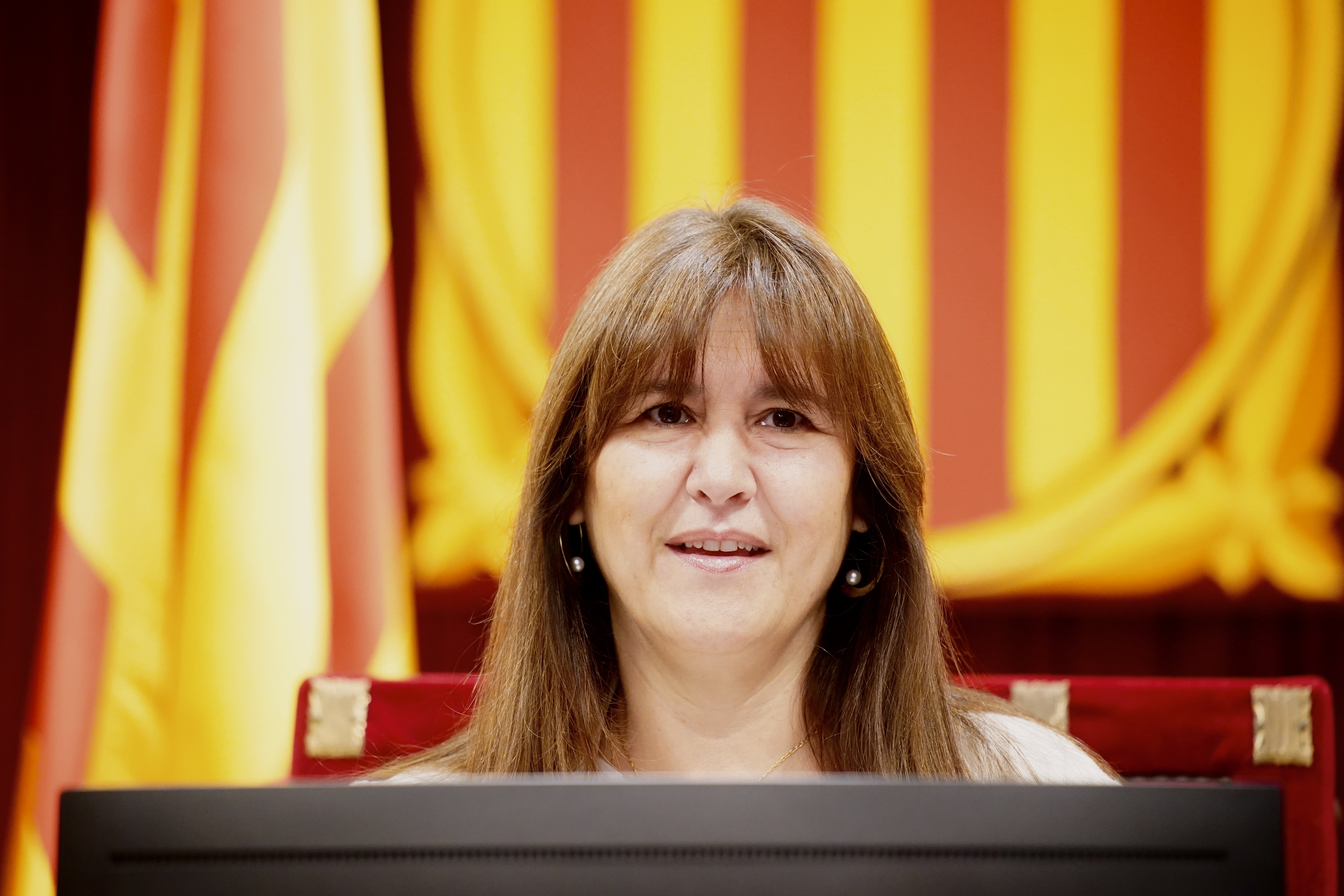 Borràs responde a Aragonès por el catalán: "No valen excusas, pero tampoco renuncias"