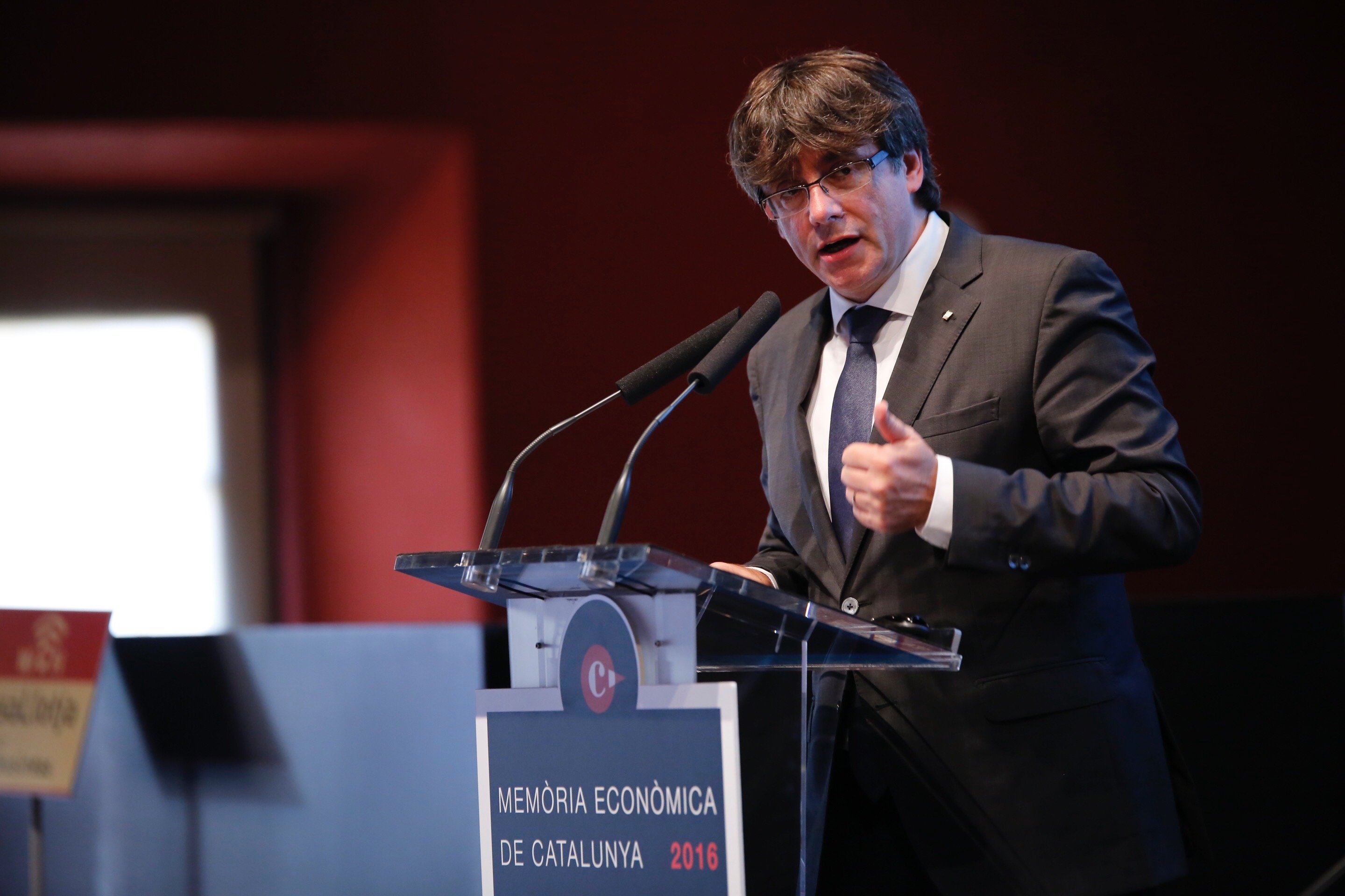 Puigdemont replica a Pastor que el reglamento del Congreso no impide el debate que propone