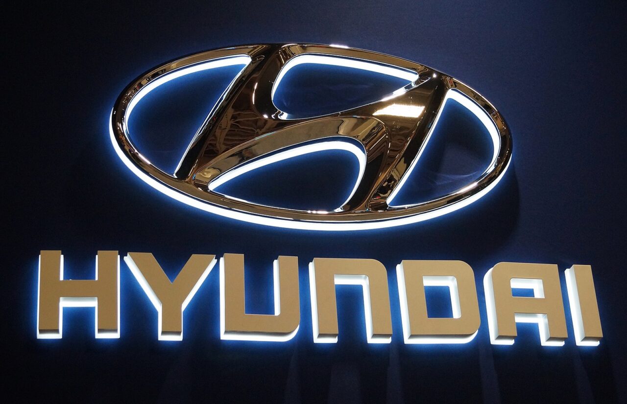 Hyundai trae a España un monovolumen híbrido