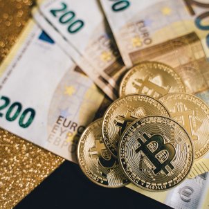 Giró garanteix que el Govern farà "tot el possible" per abordar les criptomonedes
