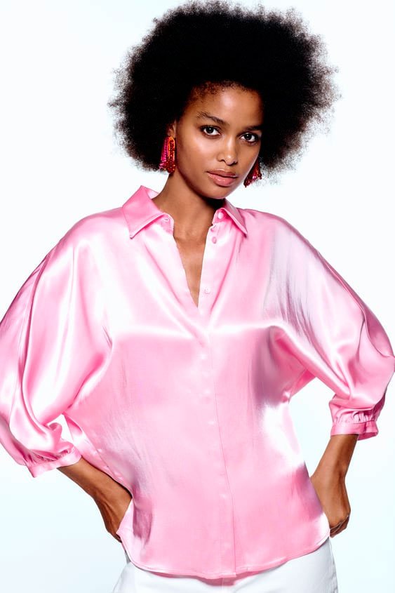 Quien camisa rosa de Zara tiene uno de los más buscados para el verano