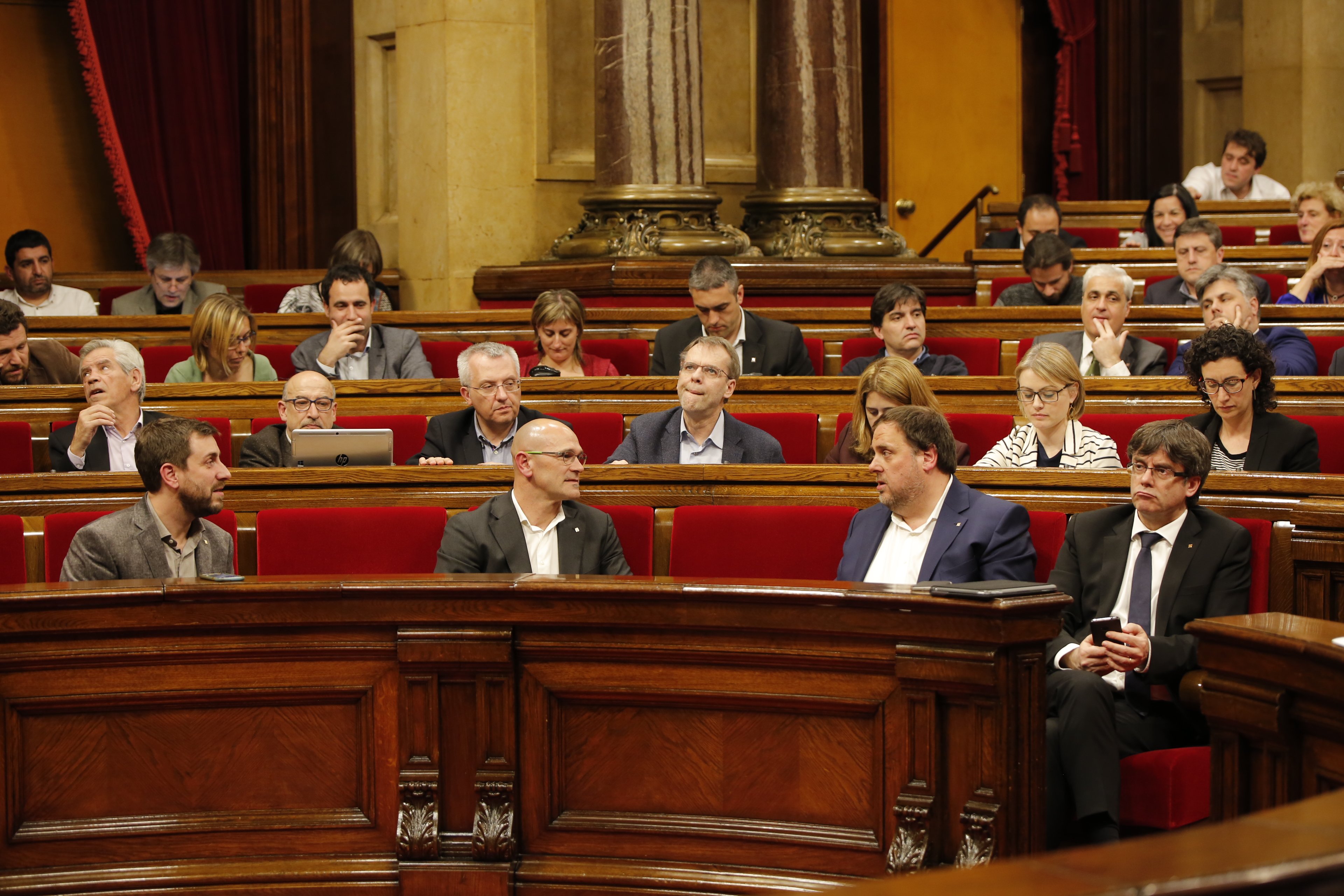 Junqueras y Romeva piden al Supremo una "solución política"