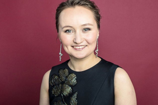 Julia Lezhneva 1200 Julia Lezhneva 1200