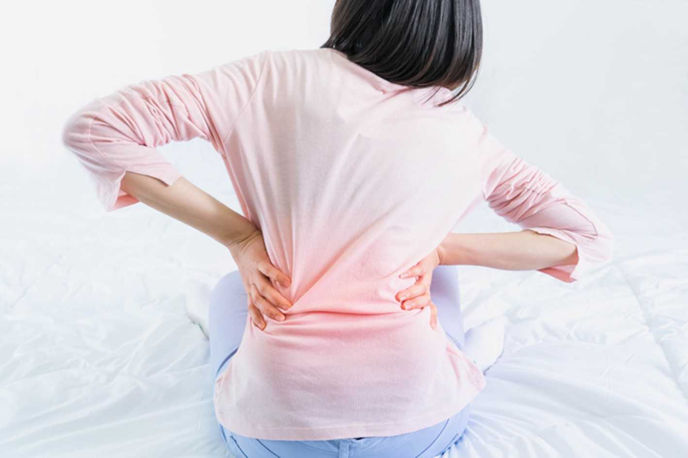 Ejercicios que debemos evitar para aliviar el dolor de espalda