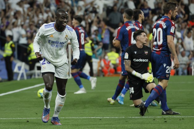 Ferland Mendy Real Madrid Levante Miramon Dani Cardenas EFE Ferland Mendy Real Madrid Levante Miramon Dani Cardenas EFE