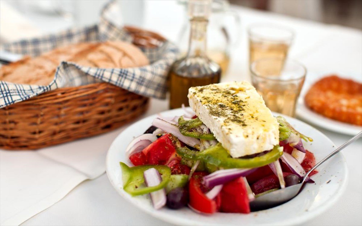 El entierro de la ensalada caprese