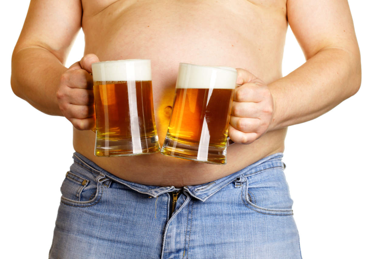 Acabar con la vida sedentaria, la receta para terminar con la barriga cervecera