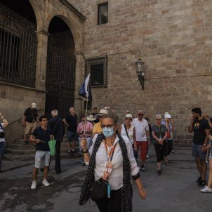 Turismo en barcelona Catedral de Barcelona grupo turistas guia turístico- Sergi Alcàzar