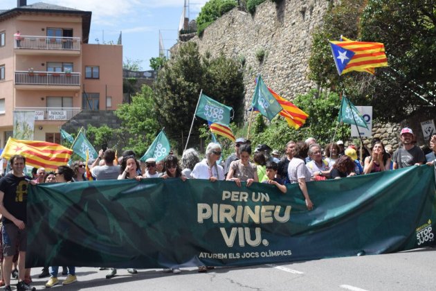 manifestació stop jjoo puigcerda Carme Rocamora