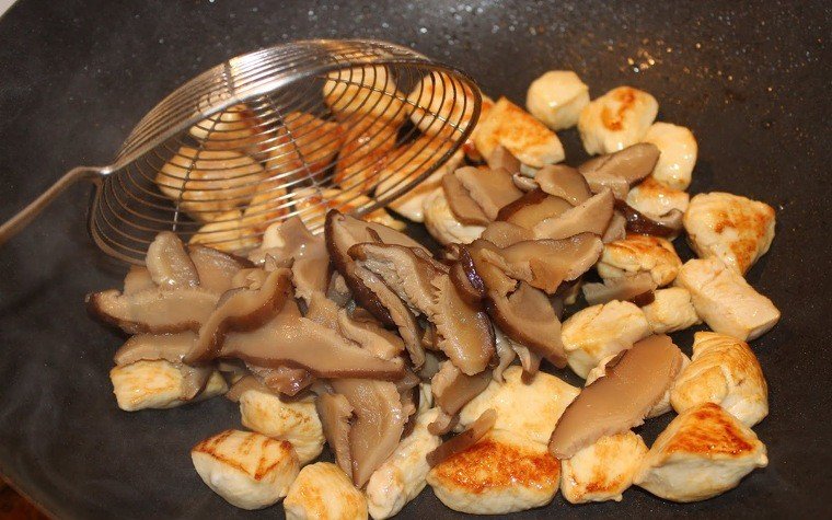 wok pollastre shiitake pas22