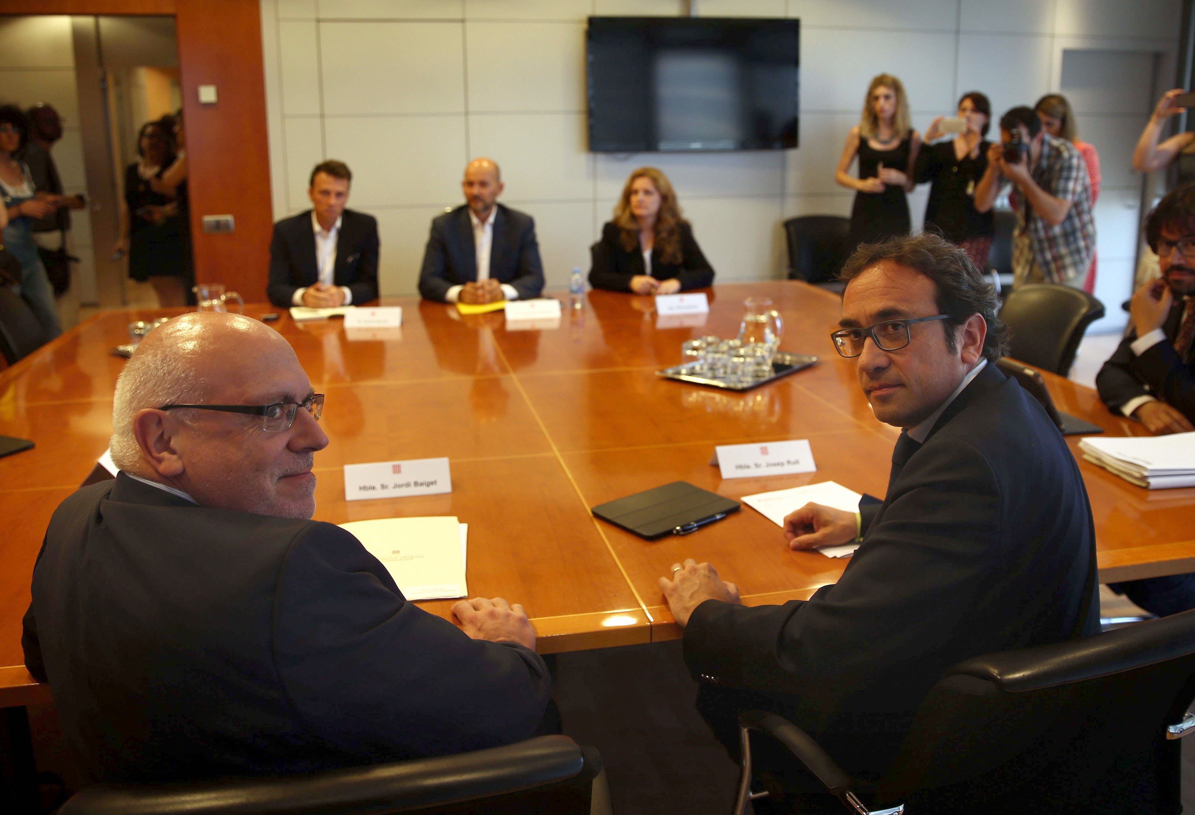 Rull culpa al Ministerio de Fomento del caos de Vueling