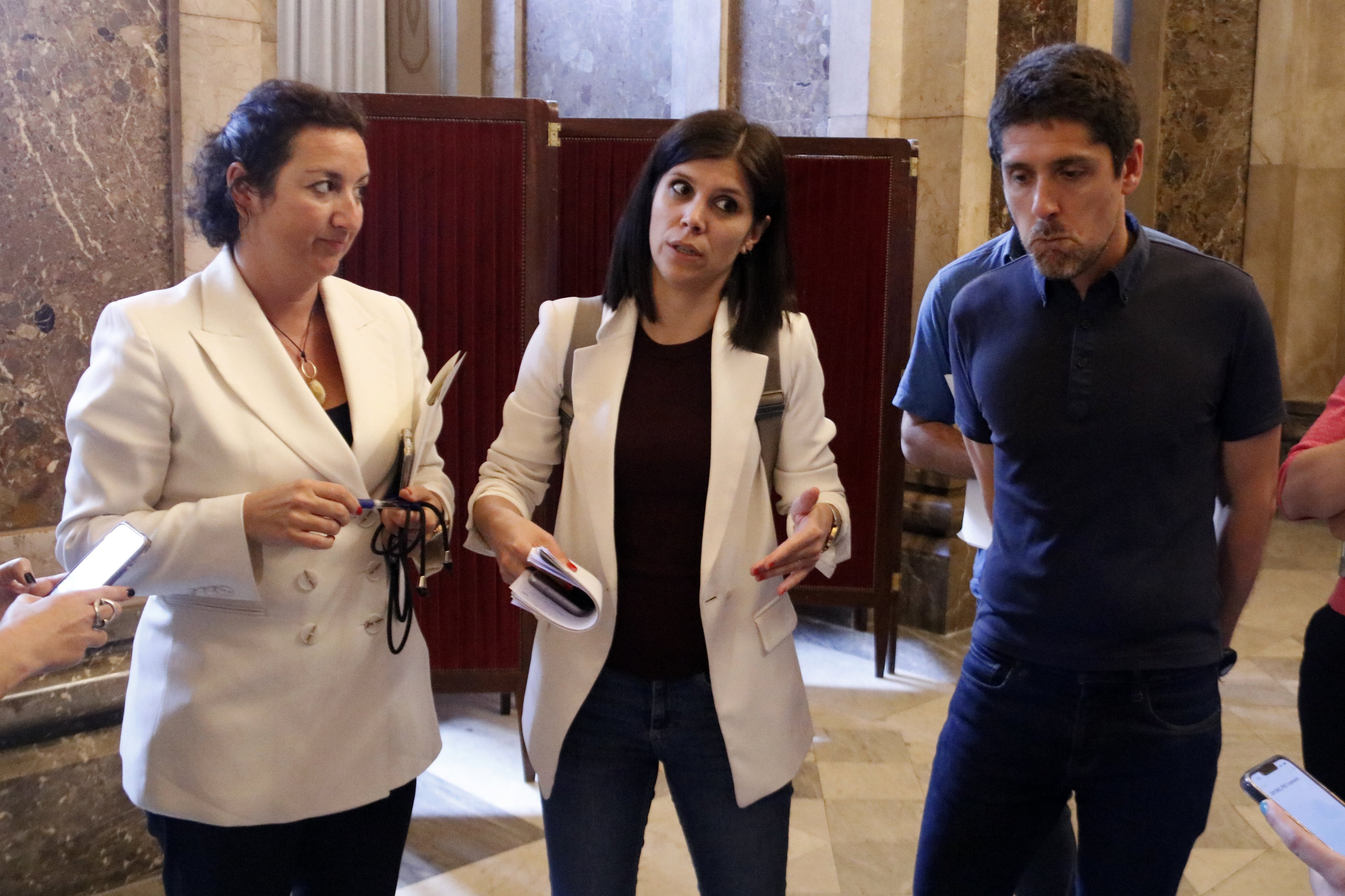 PSC, ERC i comuns pressionen Junts: ultimàtum per pactar un acord pel català