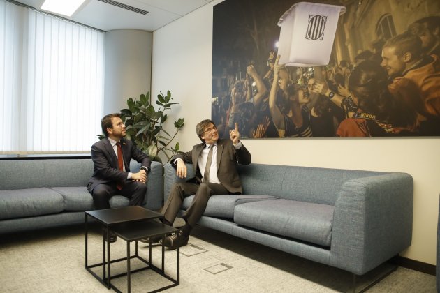 presidente Generalitat, Pere Aragonès, reunión expresidente catalán Carles Puigdemont Bruselas - Foto: Olivier Hoslet / Efe