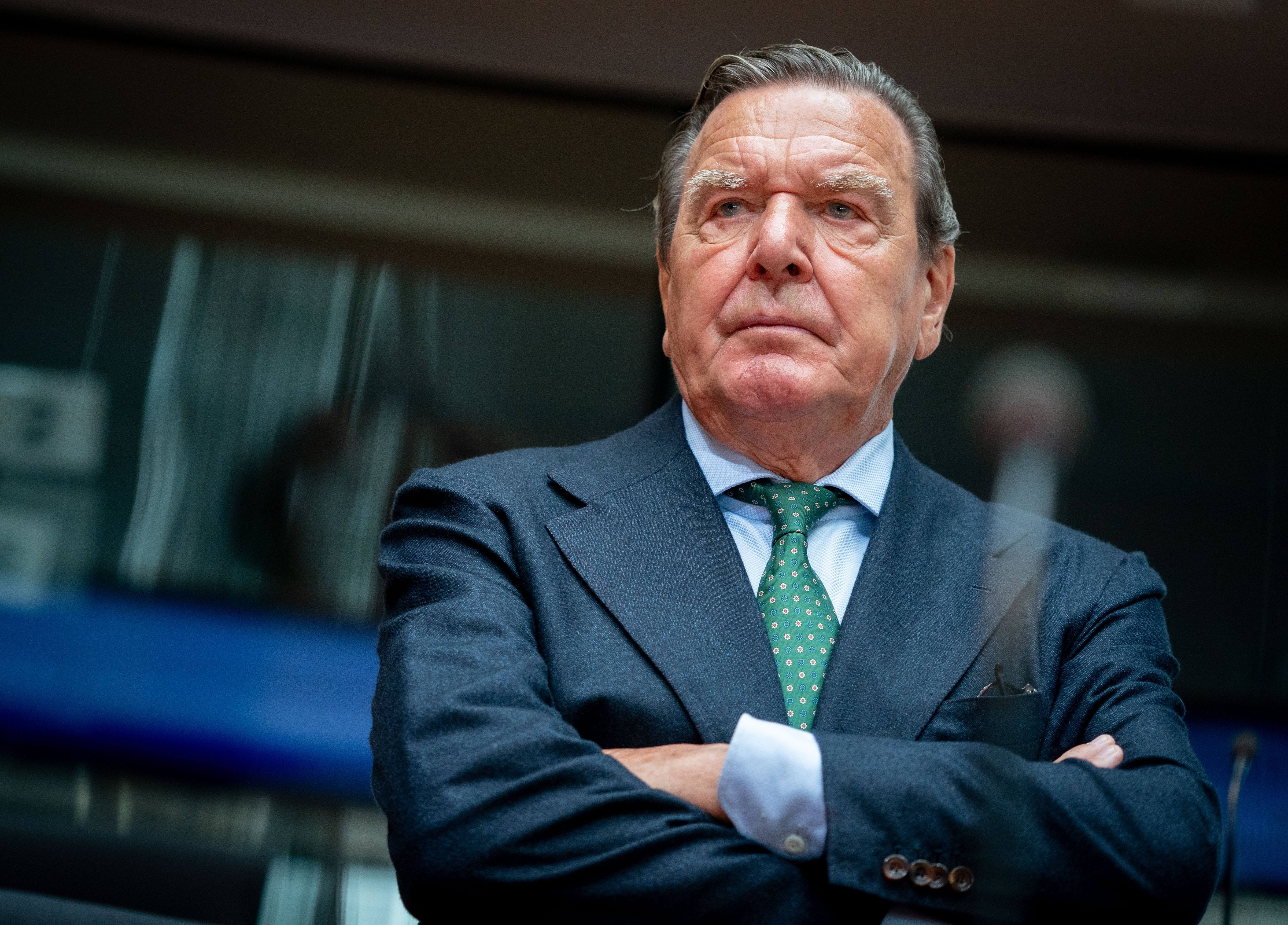 Frente común de Alemania y la UE contra el excanciller Schröder por el vínculo con Rusia