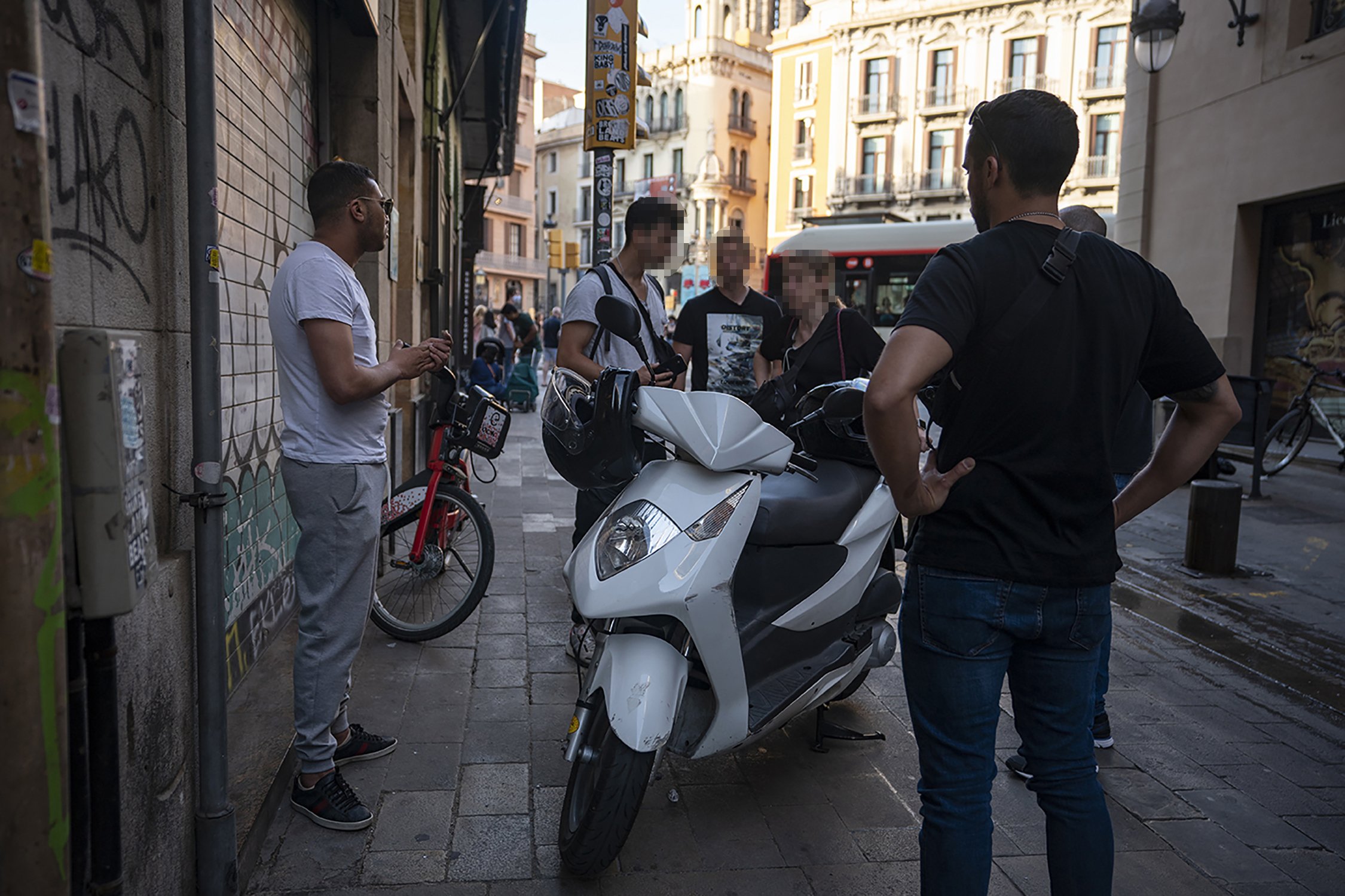 Caçar lladres de rellotges al centre de Barcelona, l'objectiu dels Fura dels Mossos