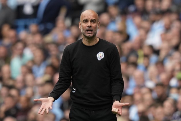 Pep Guardiola abre manos Manchester City EFE Pep Guardiola abre manos Manchester City EFE