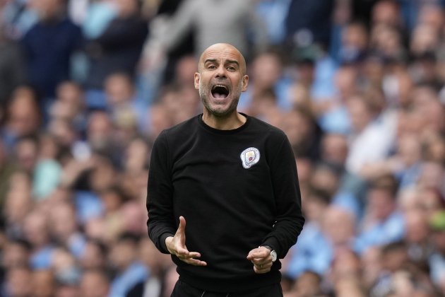 Pep Guardiola grita Manchester City EFE