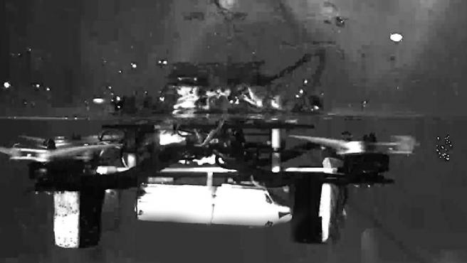 Dron de agua y aire Dron de agua y aire