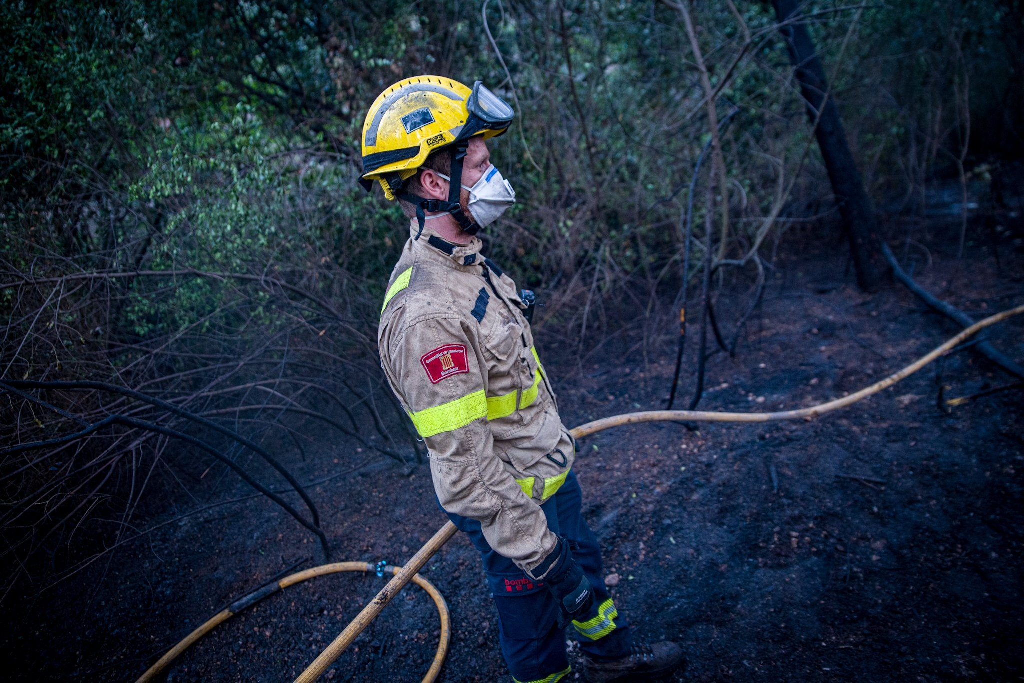 EuropaPress 3841503 dotaciones bomberos trabajan sofocar llamas incendio declarado castellvi